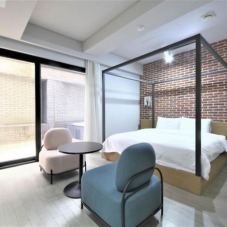 Busan Seomyeon Hound Hotel Exterior foto